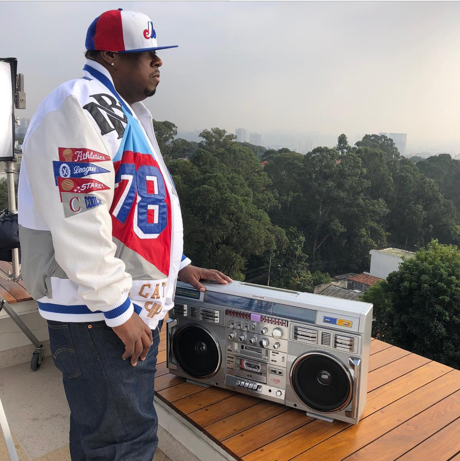 Stevie B participa de projeto inédito de funk brasileiro ao lado do DJ do 50 Cent Chubby Chub