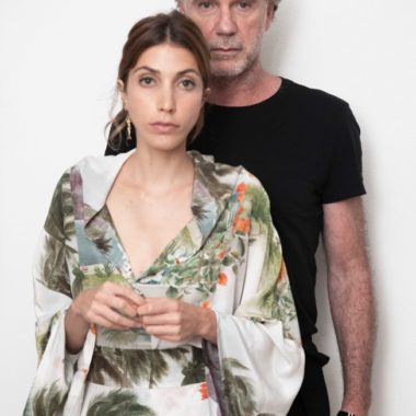 Osklen arma festa no Hotel Janeiro