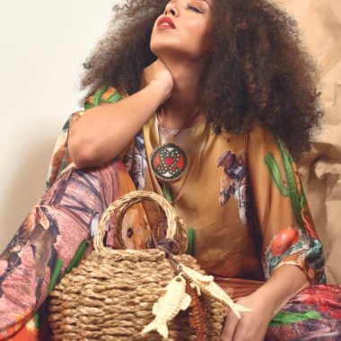 O Alto Verão do Marketplace do Visão da Moda vem com peças ricas em estampas tropicais, texturas e materiais naturais