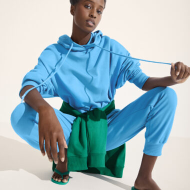 Hering e Havaianas anunciam parceria e trazem a campanha Brasileiríssimos