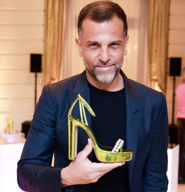 Alexandre Birman apresenta coleção Fall 22 em Paris