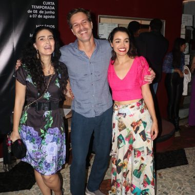 Famosos prestigiam o espetáculo Virada no Looping