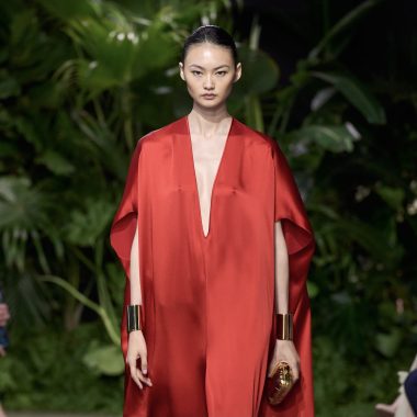 URBAN RESORT: SPRING/SUMMER 2023 MICHAEL KORS