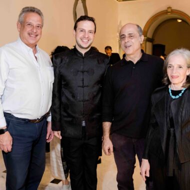 Pianista Leonardo Hilsdorf se apresentou no Instituto Brendo Barbosa