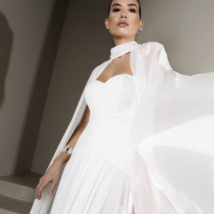 Dolps lança collab com a PR e influenciadora, Clarissa Wagner