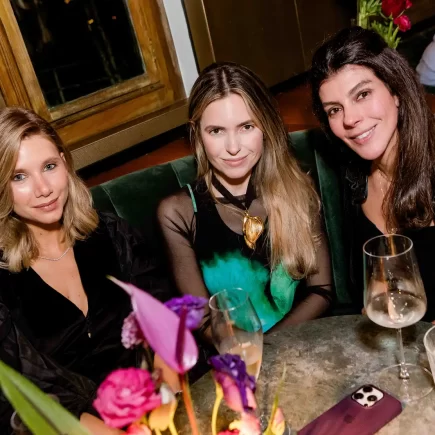Sara Joias faz jantar de namorados no Elena